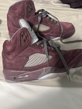 Air Jordan 5 Retro Burgundy – Men’s Sneakers – Good Condition